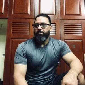 Meet your Posher, Belmontes